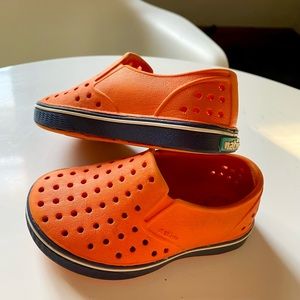 Native Shoes Toddler Orange Navy, Size 6C